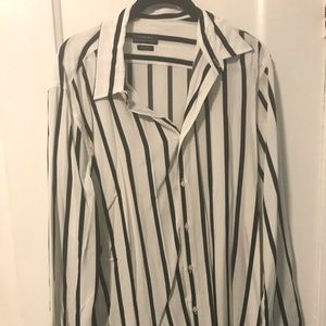 Zara Black/White Button shirt